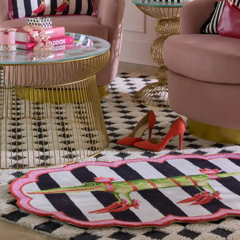 Patience Brewster Gloria Alligator 4' Scalloped Rug